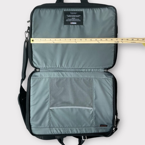 Briggs & Riley Travelware Style# kbc403-4 Black Executive Expandable Briefcase - Picture 6 of 16